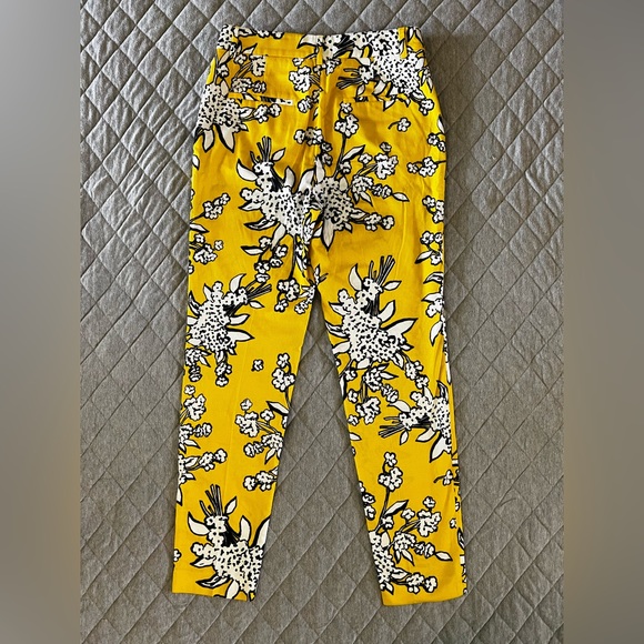 RED VALENTINO Sz IT 42/US 6 Yellow with black floral print pants Originally $595 - Picture 8 of 9
